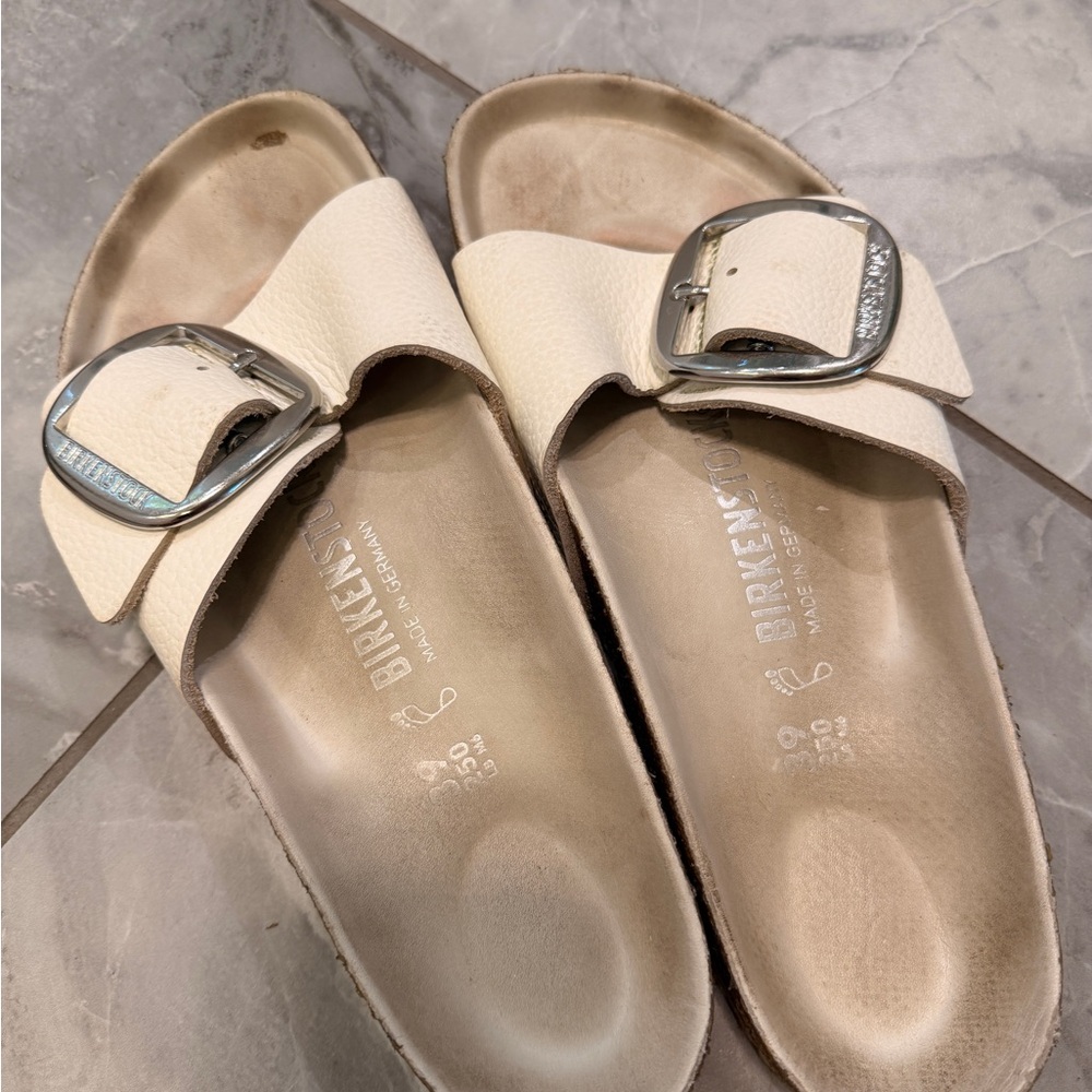 Birkenstock Women’s white Single-Buckle Slide Sandals